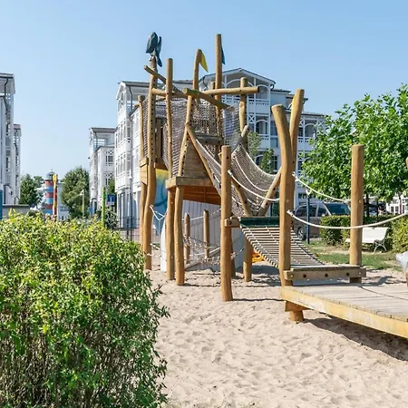 Moderne Mit Balkon Und Wlan In * Sellin (Rugen)