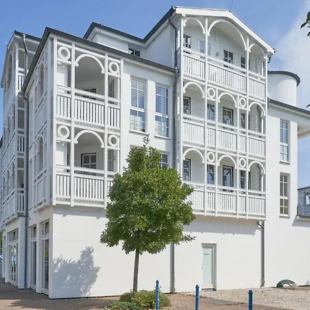Apartment Moderne Mit Balkon Und Wlan In *